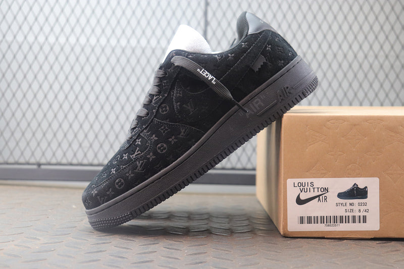 Tênis Nike Air Force 1 X LOUIS VUITTON BLACK