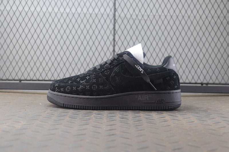 Tênis Nike Air Force 1 X LOUIS VUITTON BLACK